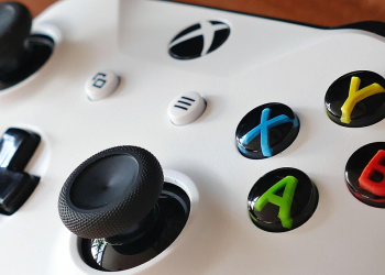 Microsoft Pauses First-Party Xbox Handheld to Focus on Enhancing Windows 11 Portable Performance